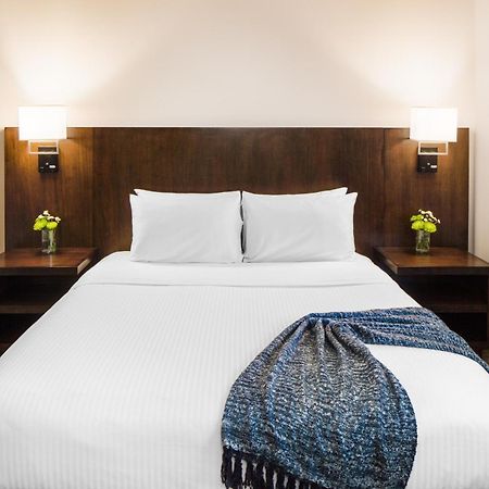 Watt Hotel Tapestry Collection By Hilton Руей Екстериор снимка