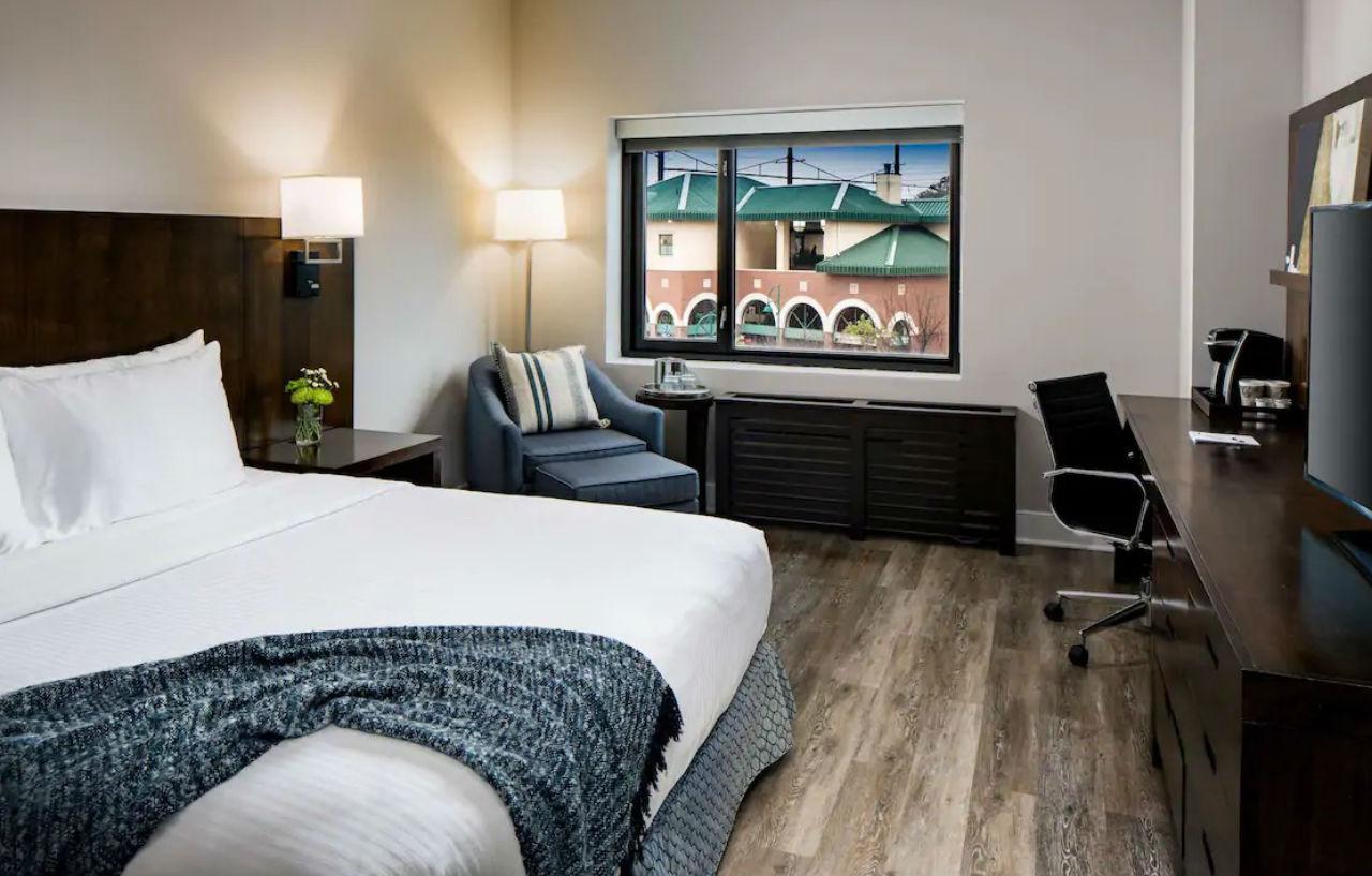 Watt Hotel Tapestry Collection By Hilton Руей Екстериор снимка
